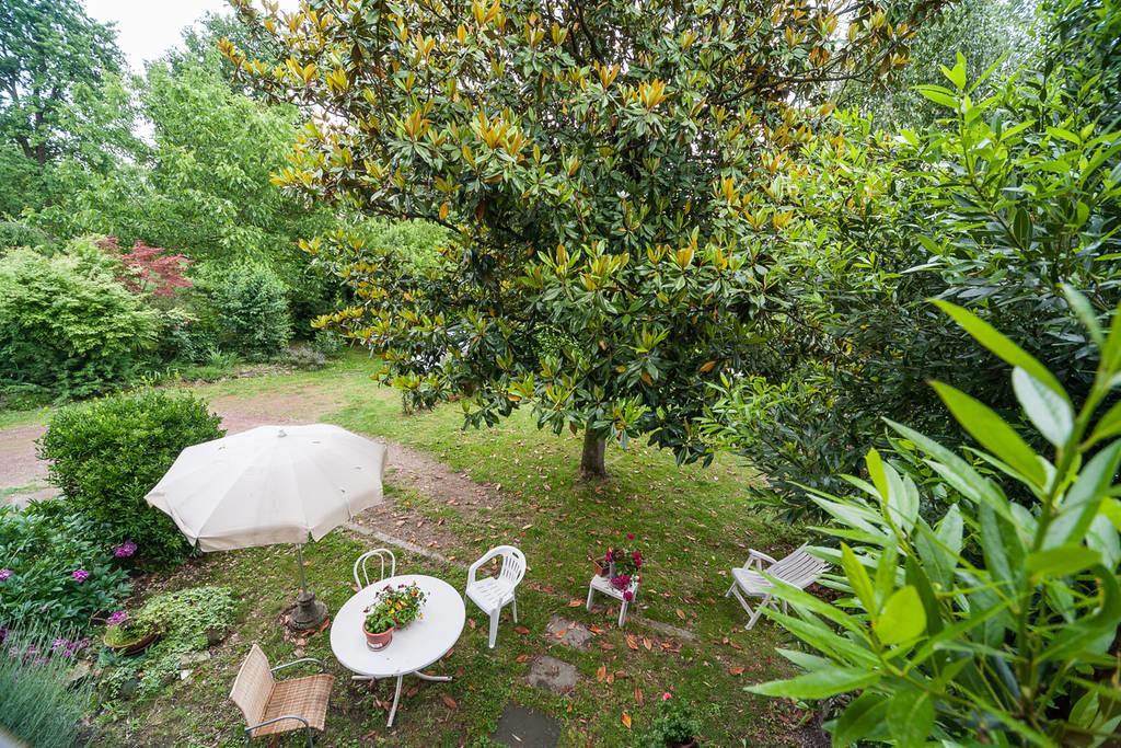B&B Bosco Fiorito Malgesso Exterior photo